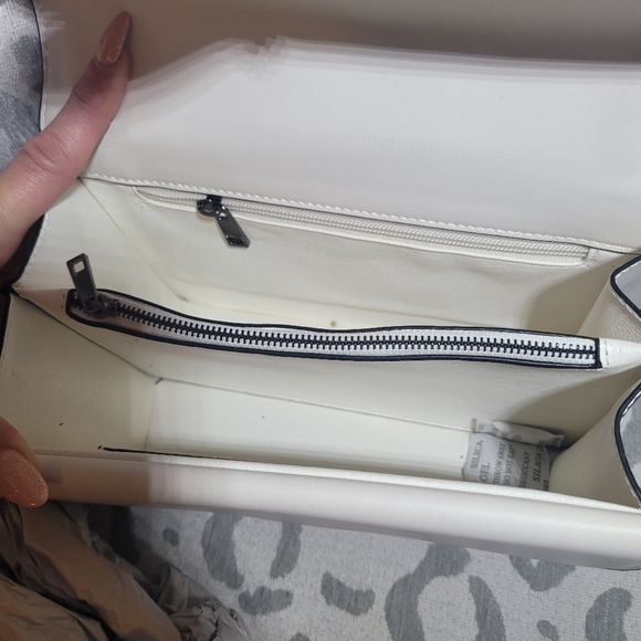 Floral Pink Red Dionysys White Faux Leather Gold Stud Black NEW - Picture 8 of 12